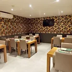 Excelsior Batignolles 3*