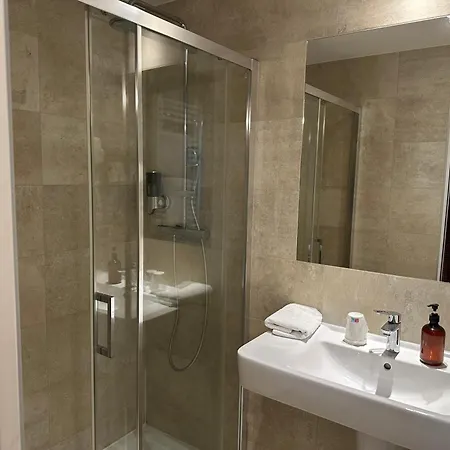 Hotel Excelsior Batignolles