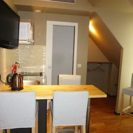 Hotel Excelsior Batignolles 3*