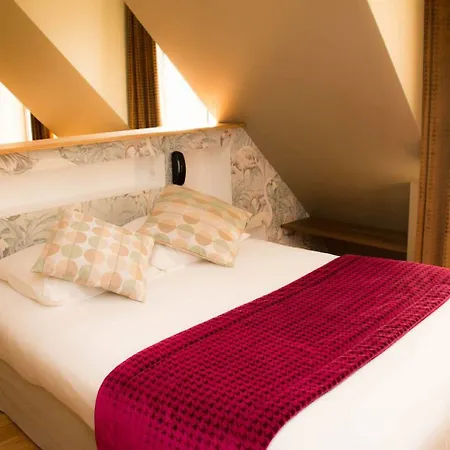 Hotel Excelsior Batignolles 3*