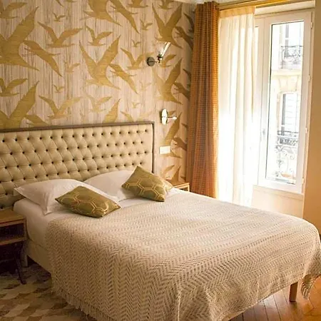 Hotel Excelsior Batignolles 3*