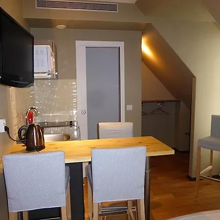 Excelsior Batignolles Parigi