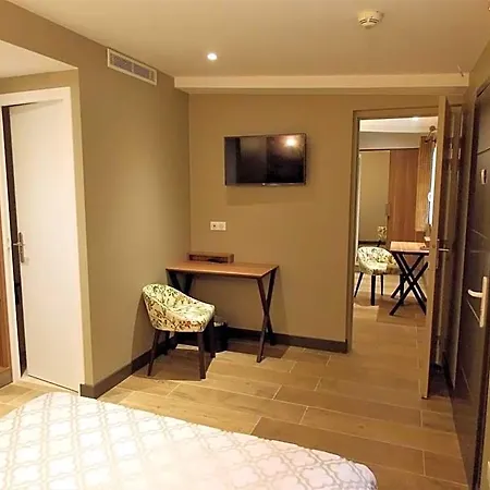 Excelsior Batignolles Hotel