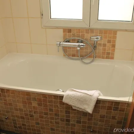 Excelsior Batignolles 3* Paris