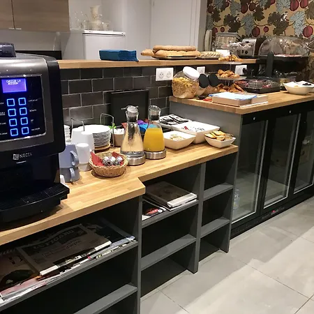 Excelsior Batignolles 3*