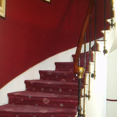 Excelsior Batignolles 3* Paris