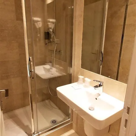 Hotel Excelsior Batignolles Paris